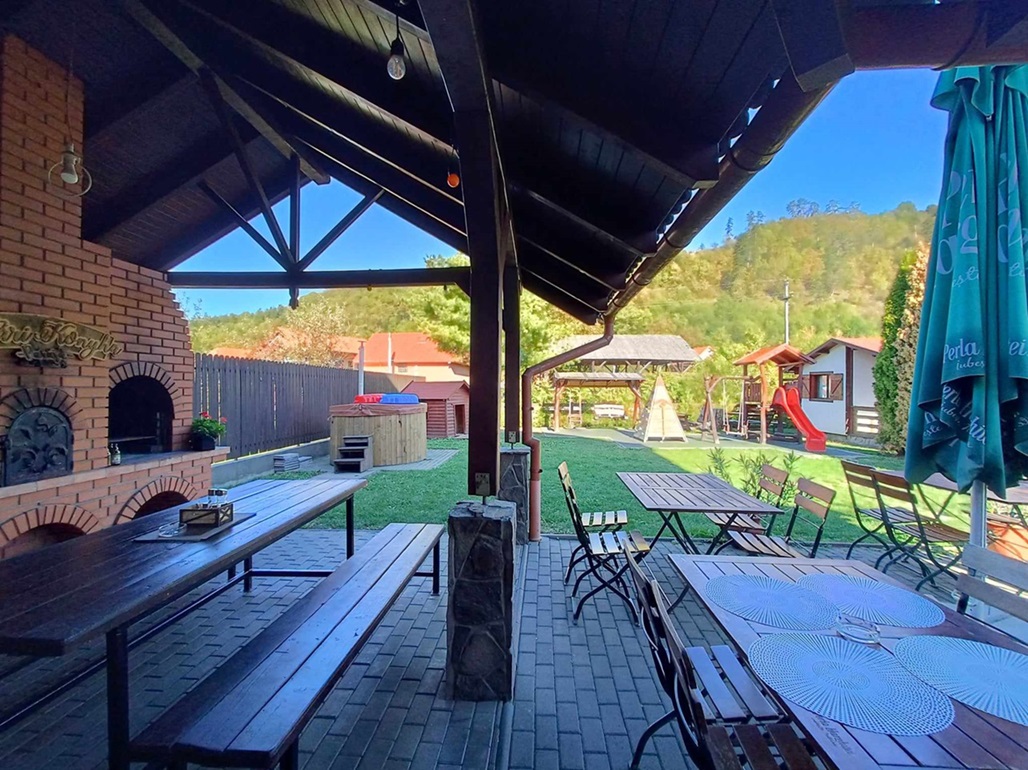 Cazare in Praid - PENSIUNEA CSATARI - Praid Cazare in Praid - PENSIUNEA CSATARI - Praid